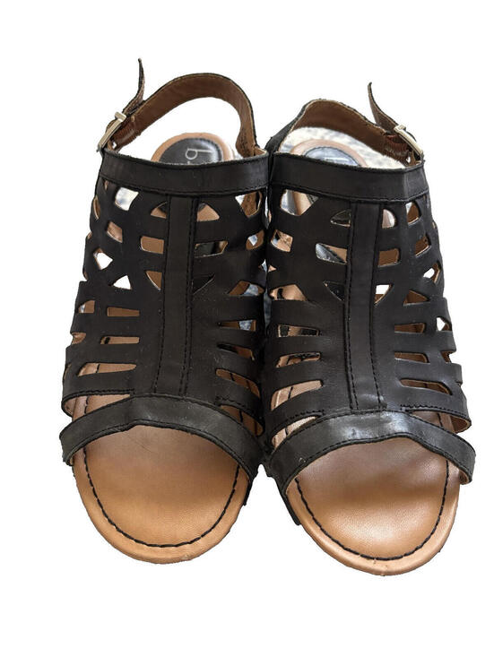 Shoes - Born sz 9 medium black ankle strap heal sandals wood heel